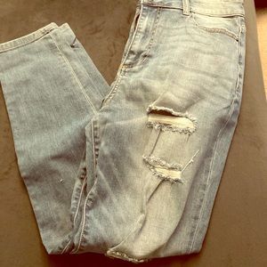 NWOT forever 21+ destroyed skinny jeans